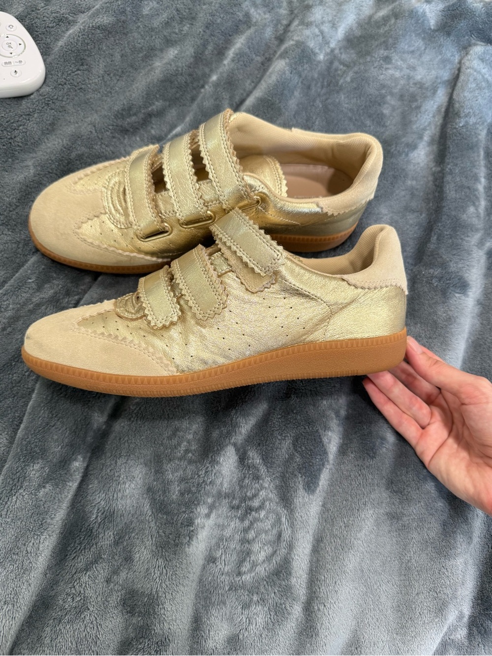 Women’s shoes